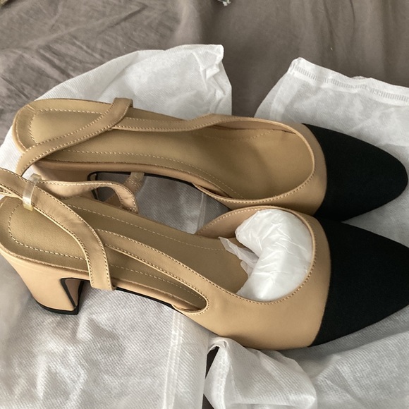 beige/black low heels - Picture 3 of 3